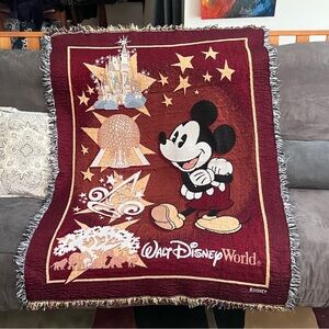 Walt Disney World Mickey Mouse Throw Blanket Tapestry Magic Kingdom Epcot 43x58